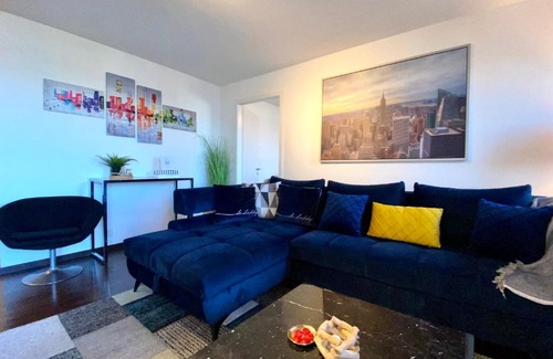 Romanshorn Apartment | Modern Lakeview Apartment