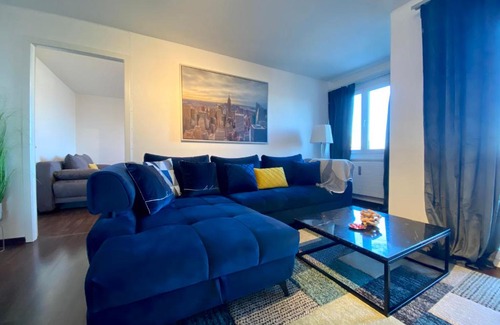 Romanshorn Apartment | Modern Lakeview Apartment