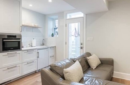 Columbia Heights Apartment | Modern, Light-filled Garden Apartment in Heart of Washington