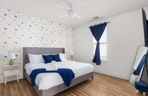 Pflugerville Apartment | Modern Living 1B 1B Steps from Shops, Dining Fun