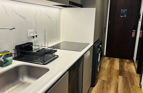 Chico Norte Apartment | Modern Loft near 93 Park TAJ 97