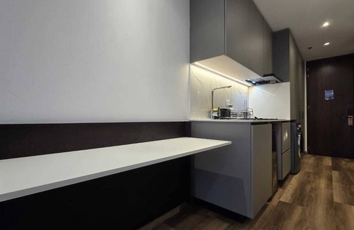 Chico Norte Apartment | Modern Loft near 93 Park TAJ 97