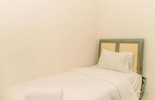Rawasari Apartment | Modern Look 2BR Green Pramuka City Apartment near Mall By Travelio