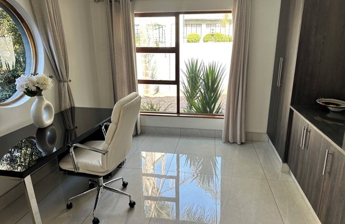 Meyersdal House | Modern lovely 3 bedroom retreat with pool and kitchen with essentials