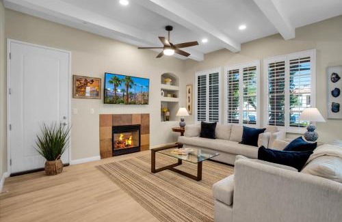 La Quinta House | Modern LQ 3BR Getaway Steps to pool & spa