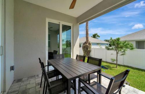Osprey House | Modern luxe getaway for families near Siesta Key