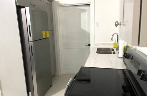 Barbican Apartment | Modern Luxury 1BR Condo in Kingston