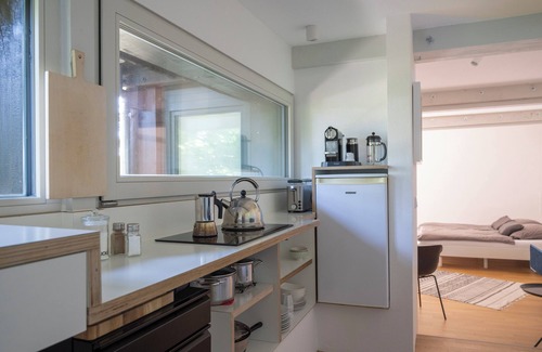 Sipplingen Apartment | Modern Minimalistic Seeblick Design Studio mit Küche, Terrace und Parkplatz