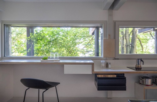 Sipplingen Apartment | Modern Minimalistic Seeblick Design Studio mit Küche, Terrace und Parkplatz
