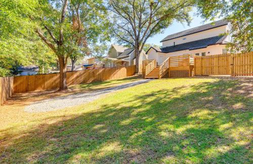 Saint Elmo House | Modern Mobile Home with Deck and Fully Fenced Yard!