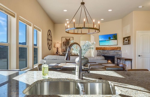 Northgate House | Modern mountain home in NE Colorado Springs
