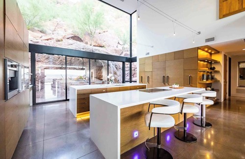 Red Rock North House | Modern Mountain Escape - Saltwater Pool, City Views & Private Trail