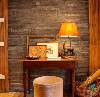 Auronzo di Cadore Apartment | Modern mountain retreat with Tre Cime and lake views