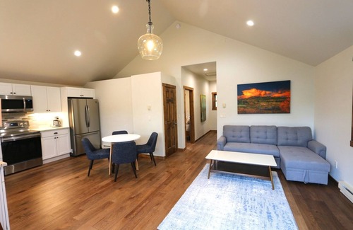 Crested Butte South Cabin | Modern Mountain Lookout
