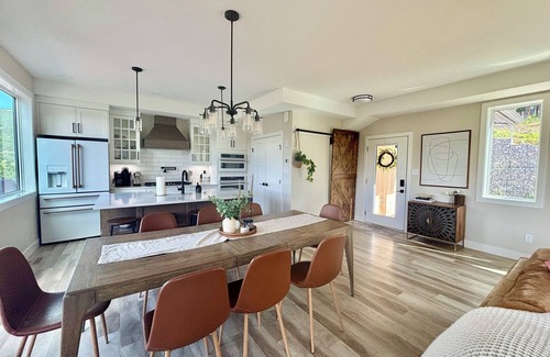 Blairmore House | Modern Mountain Retreat | Scenic Views & Comfort