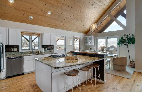 Tabernash House | Modern Mountain Retreat w Scenic Views Hot Tub