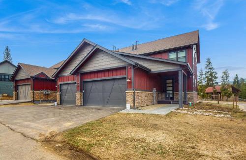 Rendezvous House | Modern Mountain View