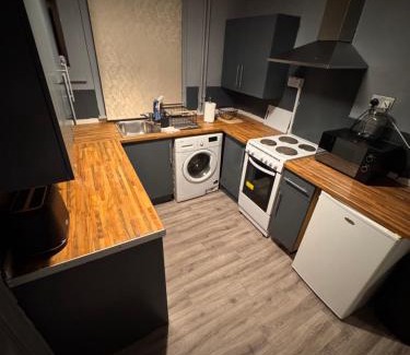 Barrhead Apartment | Modern Nest stays