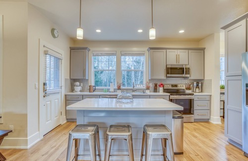 Netarts House | Modern Netarts NEW BUILD w/3 bedroom and Fully Fenced Yard