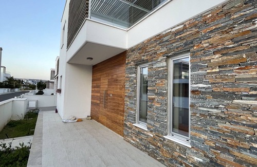 Geroskipou Villa | Modern new build villa, walking distance to the beach