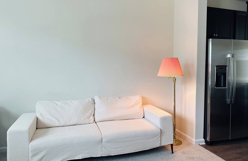 Pasadena House | Modern New Suite Close to US Capital and BWI Airport
