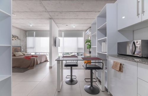 Curridabat Apartment | Modern Oasis iFreses, 18th floor! AC, TV and Pool