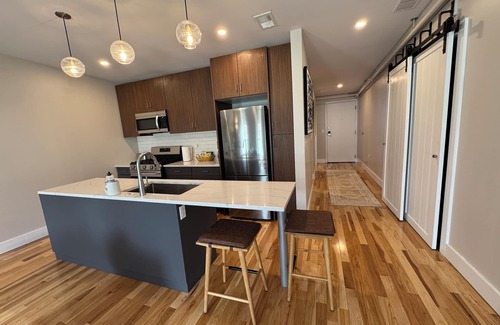 Old West Side Apartment | Modern One Bedroom Apartment in the Heart of Downtown Ann Arbor