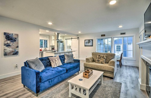 Rockaway Beach House | Modern Oregon House - 1/2 Mi From Rockaway Beach!
