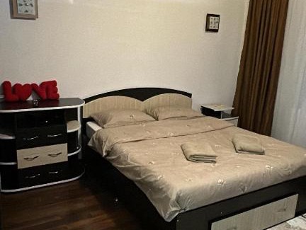 Onesti Apartment | Modern Park Studio