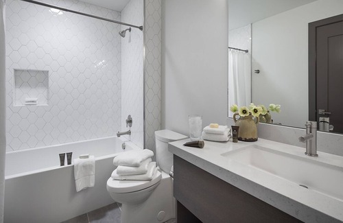 Jackson House | Modern Penthouse in Downtown Jackson, Urban Living at its Best