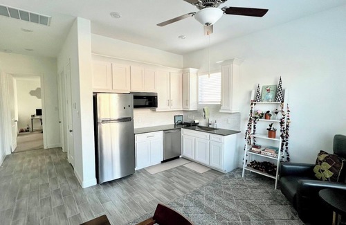 Katy House | Modern, pristine house with central AC, workstation, and washer dryer in unit