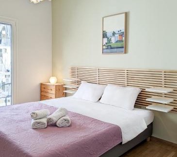 Koukaki Apartment | Modern&Quiet 2BD apt on a pedestrian