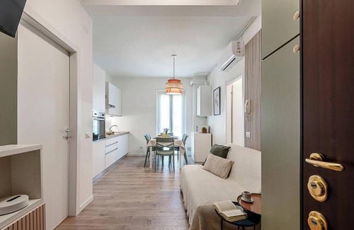 NoLo Apartment | Modern & Quiet Apartment – Next to M1 Pasteur Metro