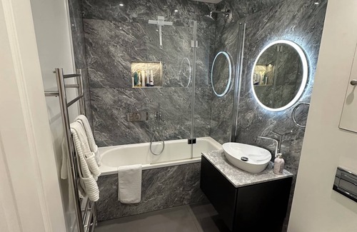 Vincent Square Apartment | Modern refurbished 2 bedroom apartment in the heart of London