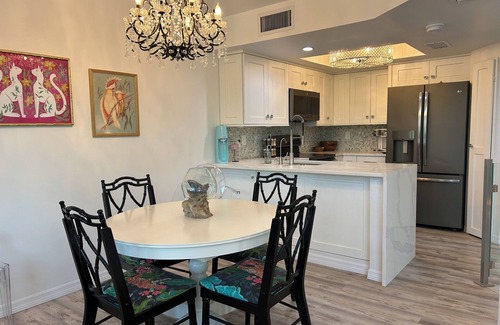 Safety Harbor Club House | Modern Renovation~2 Club Pools SHC&ICNC π Kayaks πΆ Bikes π², Golf Cart π Dock