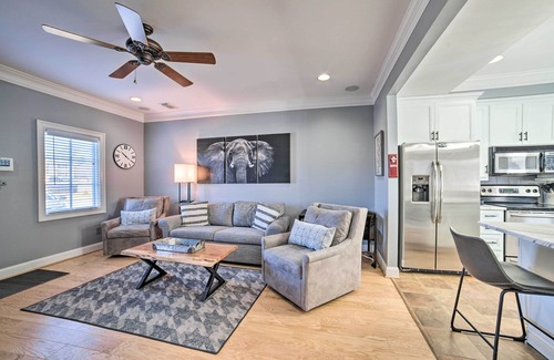 Tuscaloosa House | Modern Retreat ~ 1/2 Mi to Bryant-Denny Stadium