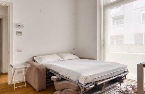 Stadera Apartment | Modern Retreat in the Heart of Milan
