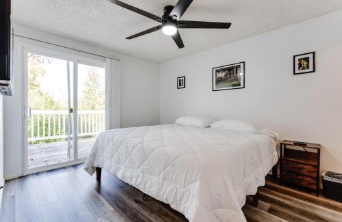 College Hill Apartment | Modern Retreat near UofO, Autzen Stadium, Amazon Park #2