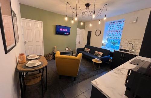 Barnsley Apartment | Modern & retro two bedroom apartment in Barnsley