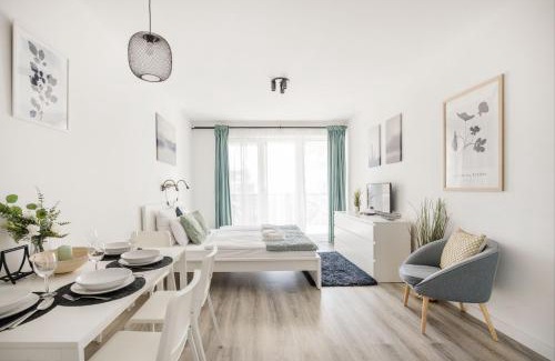 Obuda Apartment | Modern Riverfront Apartment with Free Parking