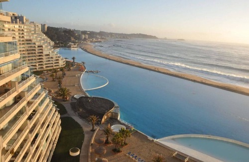 Algarrobo Apartment | Modern San Alfonso del Mar | BBQ Parking Pool Wifi