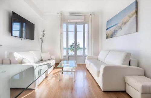 La Californie Apartment | Modern Sea View Apartment on Promenade des Anglais