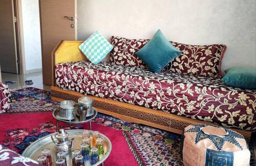 Hjar Ennhal Apartment | Modern serenity in elegant flat
