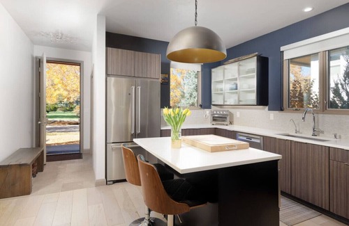 Basalt House | Modern Southside Duplex
