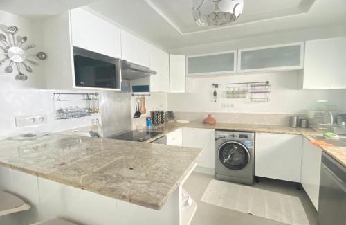 La Ville Haute Apartment | Modern & Spacious 2BR- Ville Haute Kenitra-Garage