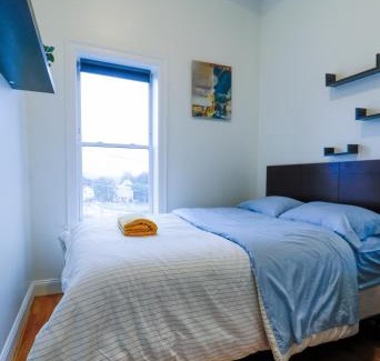 Roxbury Apartment | Modern & Spacious 4-Bedroom Apartment in Roxbury