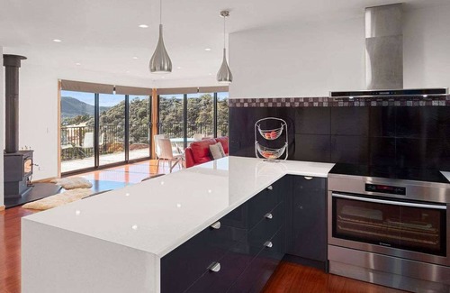 Berriedale House | Modern, spacious & sunny home with stunning views