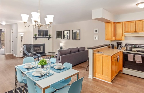 Chapel Hill Apartment | Modern & Spacious + UNC Vacation Rental