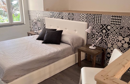 Motta Sant'Anastasia Apartment | Modern Studio Apartment - Historic town of Motta Sant'Anastasia