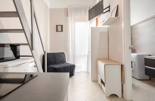 Niguarda Apartment | Modern studio apartment in the Niguarda area